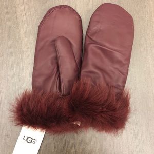 UGG leather mittens size S/M